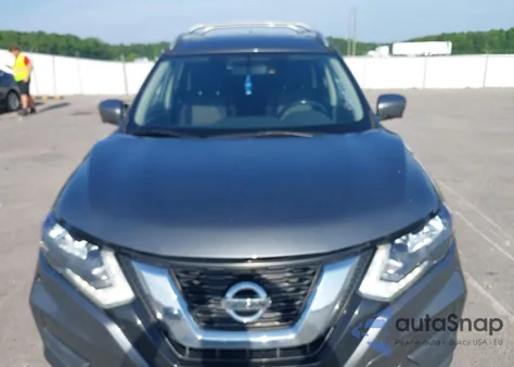 2017 Nissan Rogue Sv z USA, uszkodzony, nr VIN JN8AT2MV9HW255238